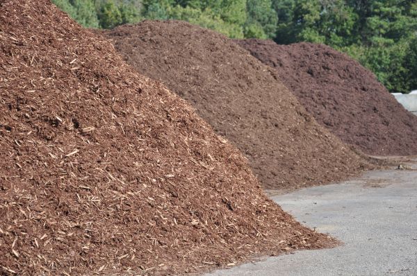 Brown Mulch Delivery in Springdale